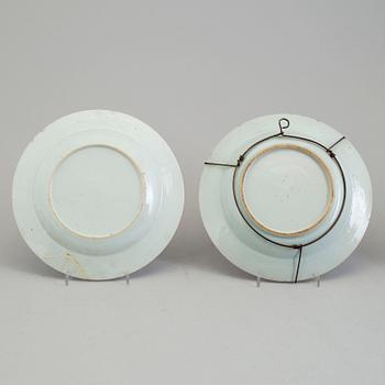 Four chinese porcelain dishes, Qing dynasty, 18th century.