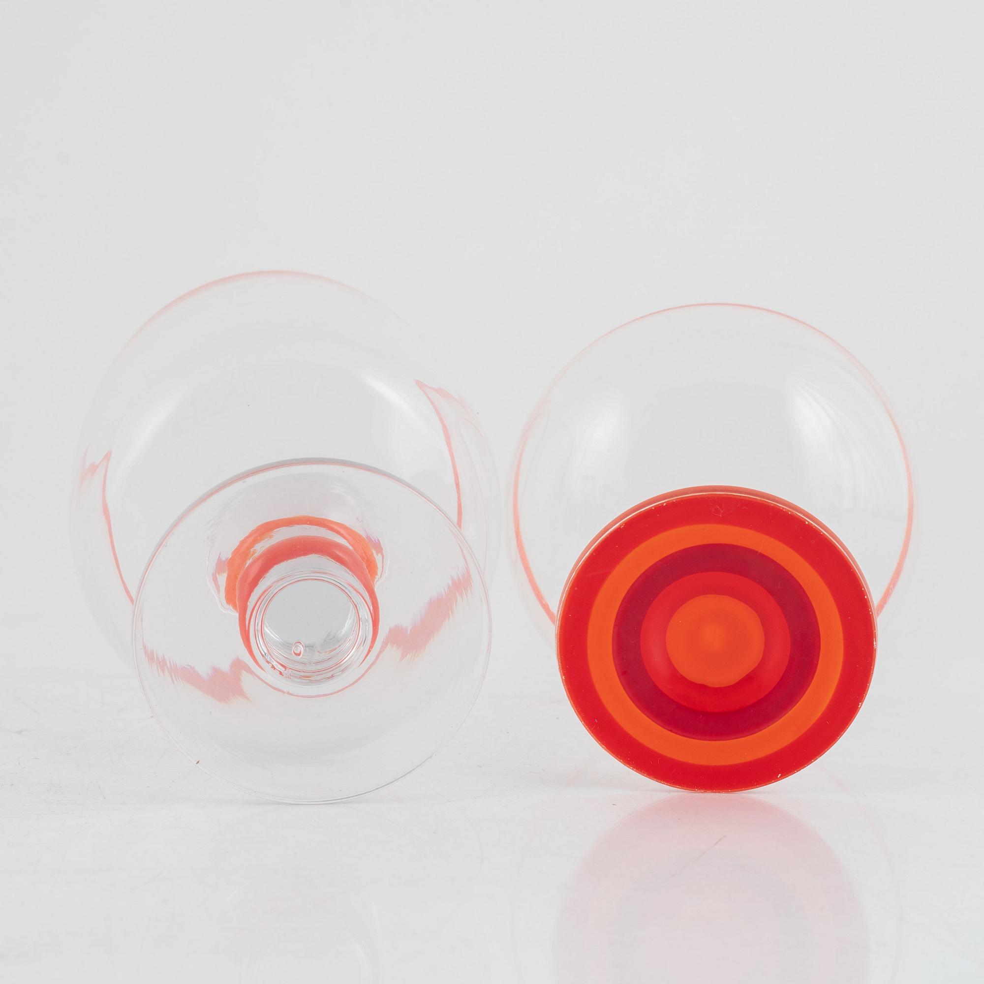 Catti Åsélius Lidbeck, 20 pieces of a "Mitt i prick" glass service from Gullaskruf, Sweden, 1960's.