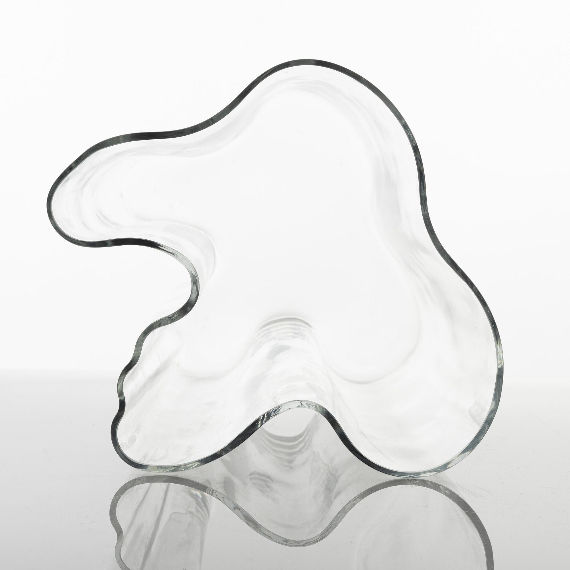 Alvar Aalto, vas, glas, modell 3031, Iittala, Finland, signerad.