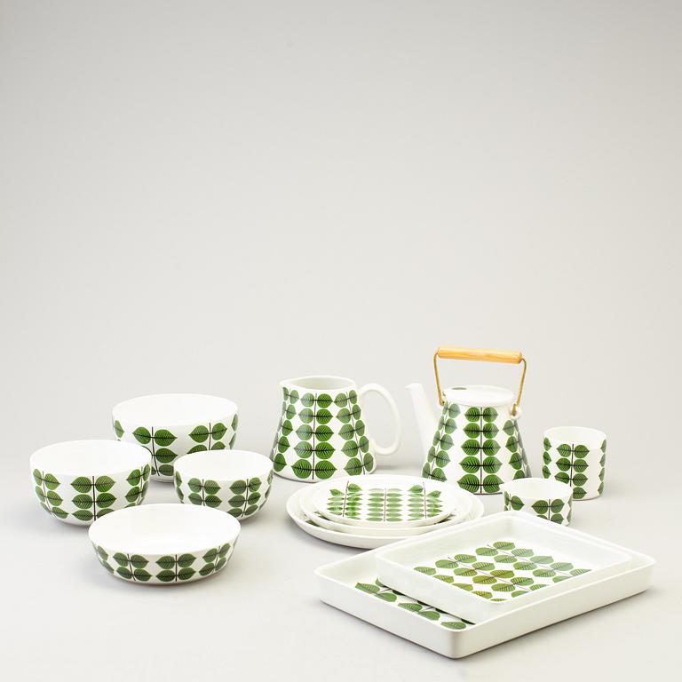 50 pcs porcelain 'Berså' service by Stig Lindberg for Gustavsberg.