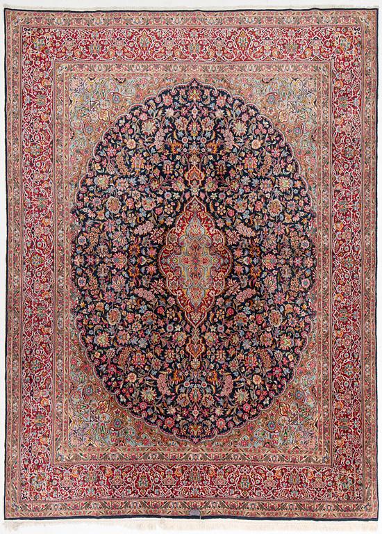 Carpet, Kirman, 410 x 300 cm.