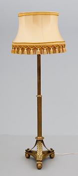 GOLVLAMPA, gustaviansk stil, 1900-talets mitt.