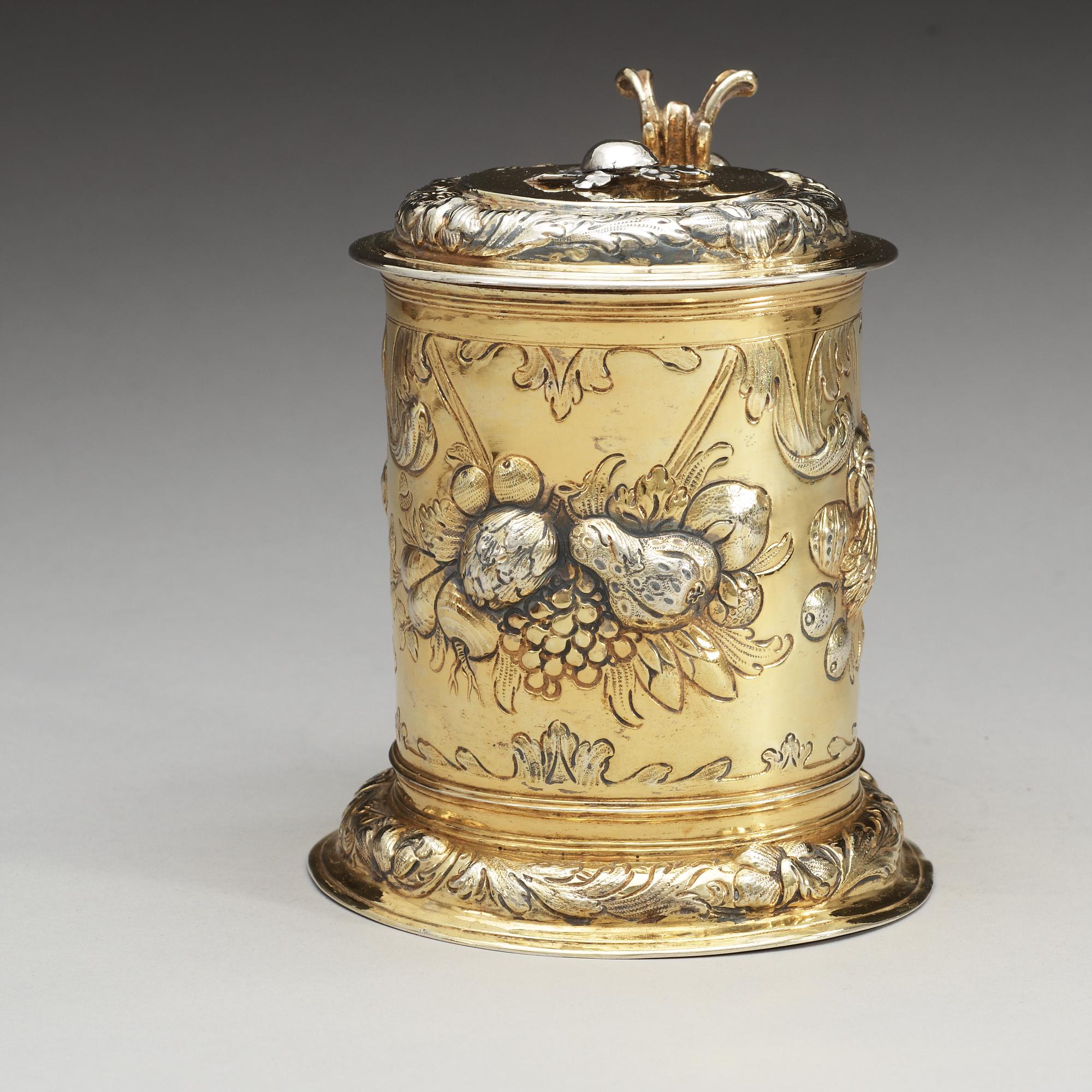 A German 17th century silver-gilt tankard, makers mark of Peter Rohde (1654-1677), Danzig.