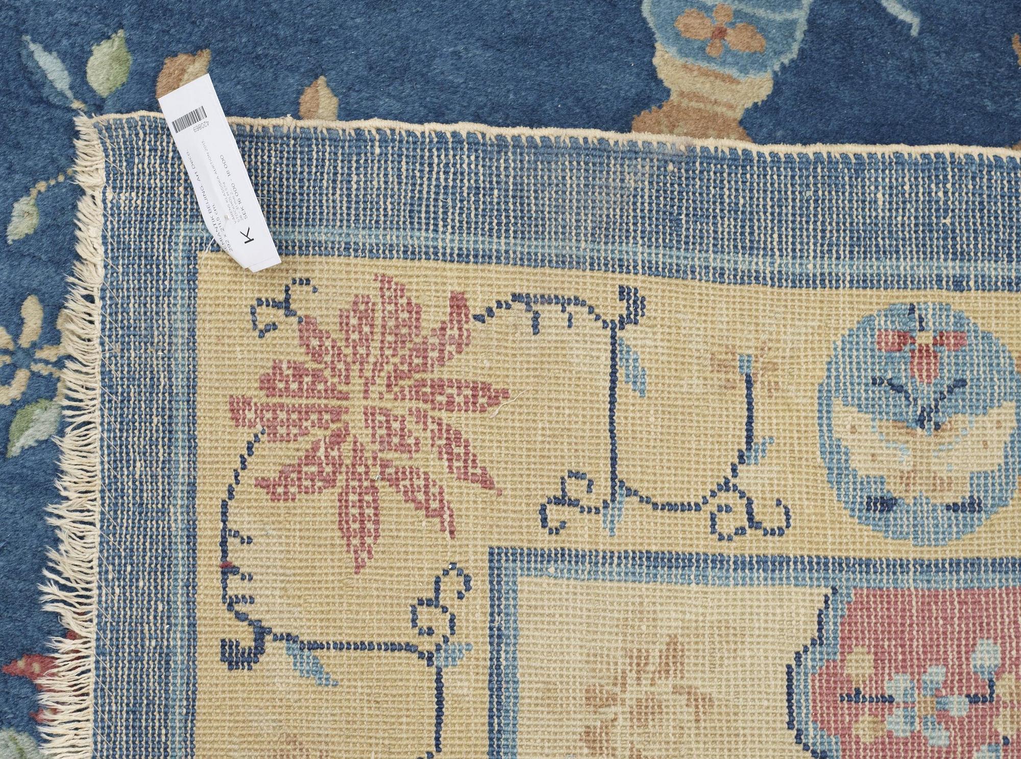 SEMI-ANTIQUE BEIJING. Art Deco. 292 x 211,5 cm.