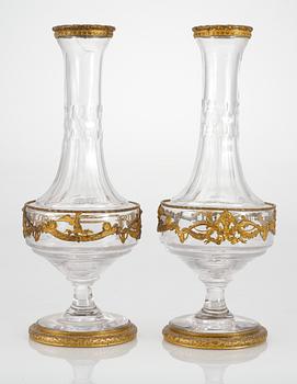 VASER, ett par, glas och förgylld brons. 1800-tlets andra hälft.