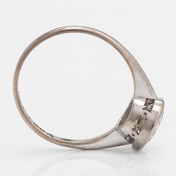 An 18K white gold ring with a brilliant-cut diamond approx. 1.55 ct, Tillander, Helsinki 1976. With SJL certificate.