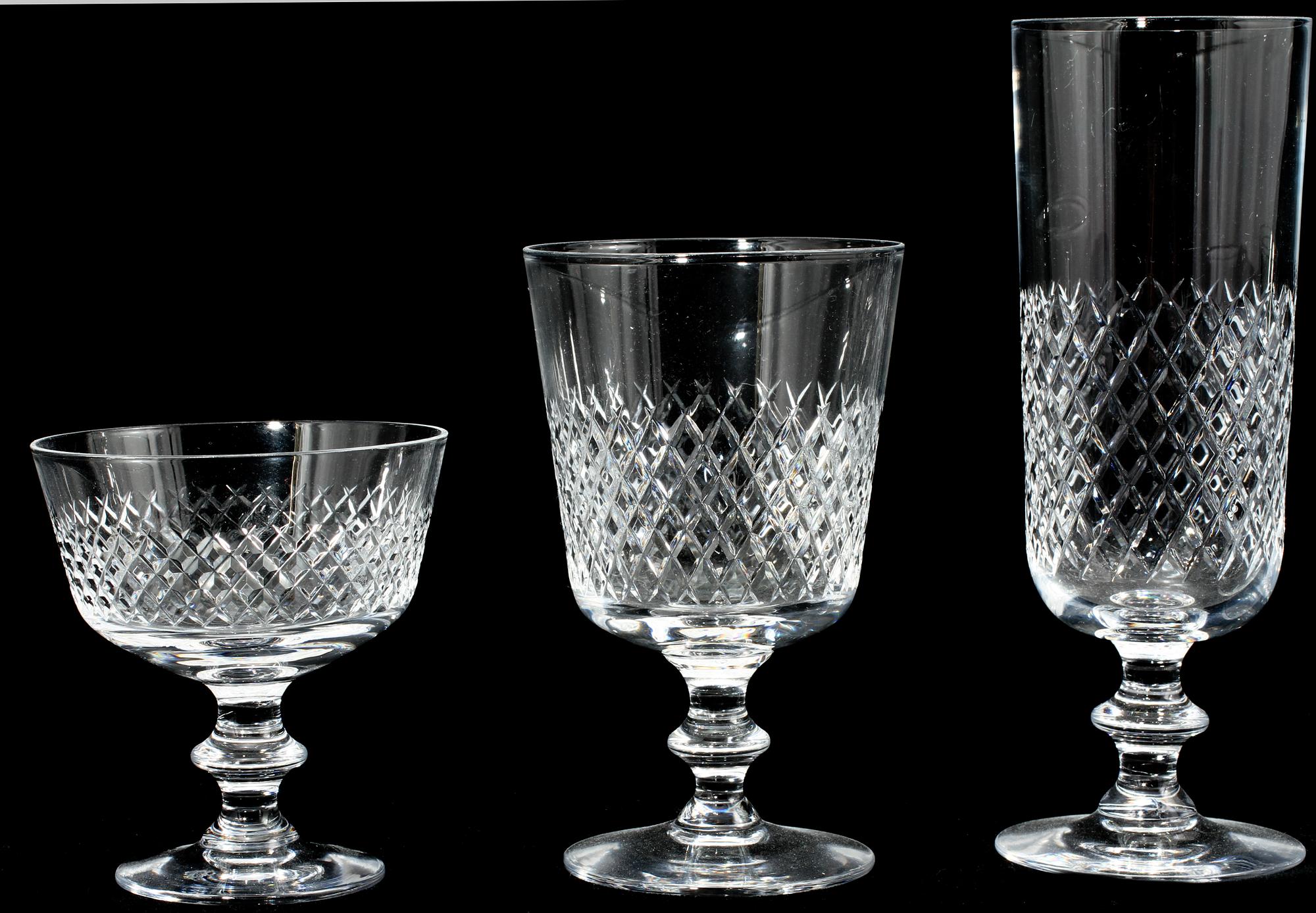 SERVISDELAR, 48 st, glas, "Diamant", Vicke Lindstrand, Kosta, 1900-talets andra hälft.