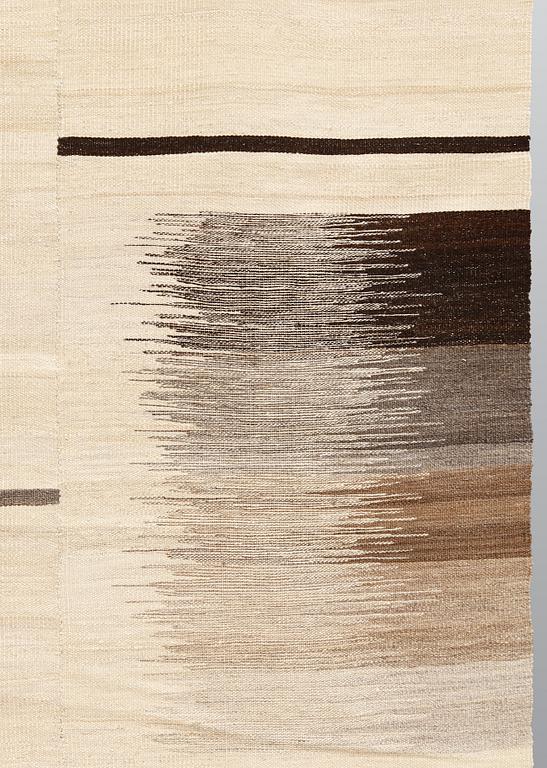 Matta, orientalisk slätväv, ca 314 x 221 cm.