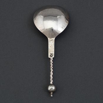 A Norwegian possibly 17th century silver spoon, unidentified mark.