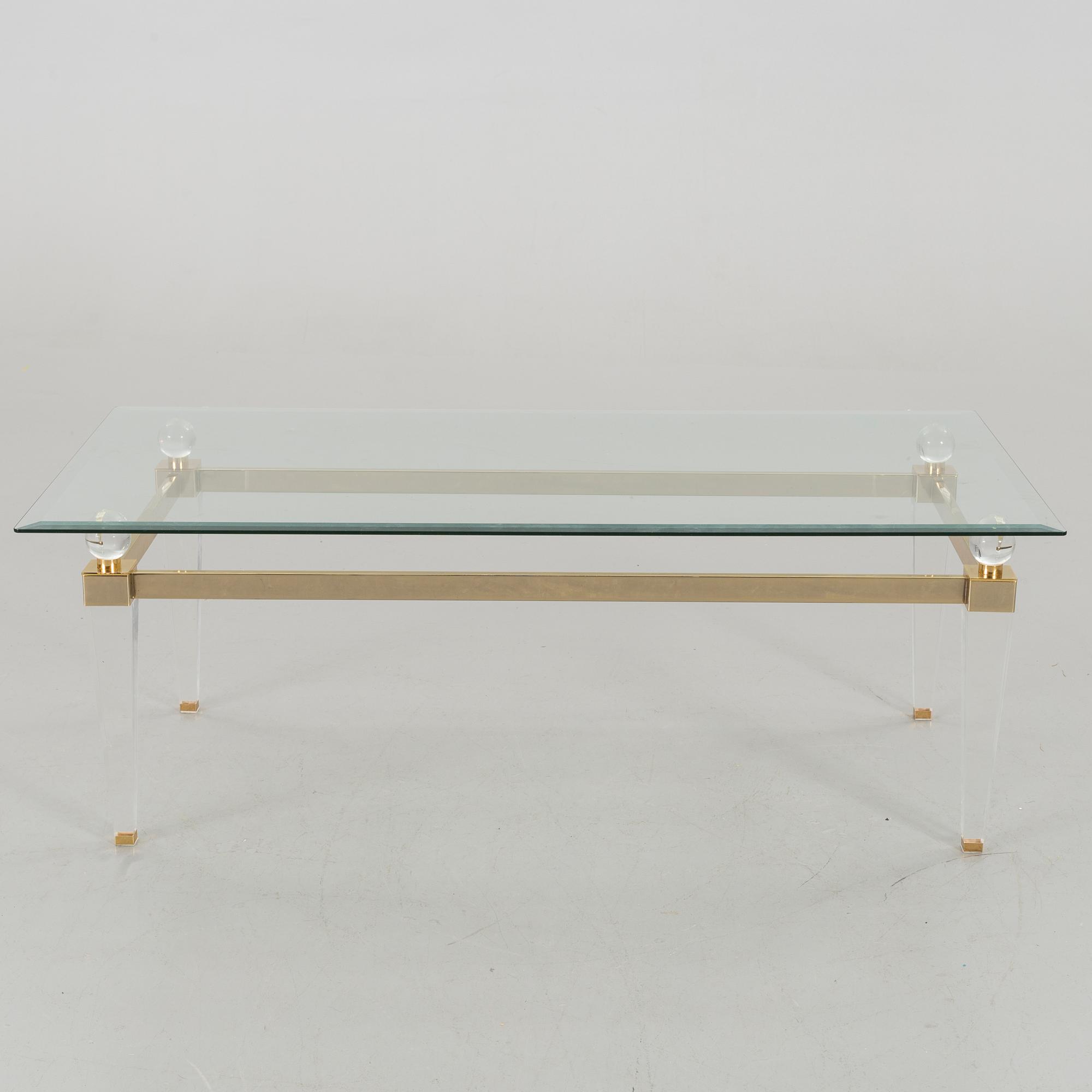 A COFFEE TABLE FORM THE SECOND HALF OF 20TH CENTURY,
