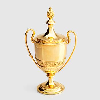 301. An English suger bowl/cup with lid, mark of David Edward & George Edward (Edward & Sons), Glasgow 1898-99.