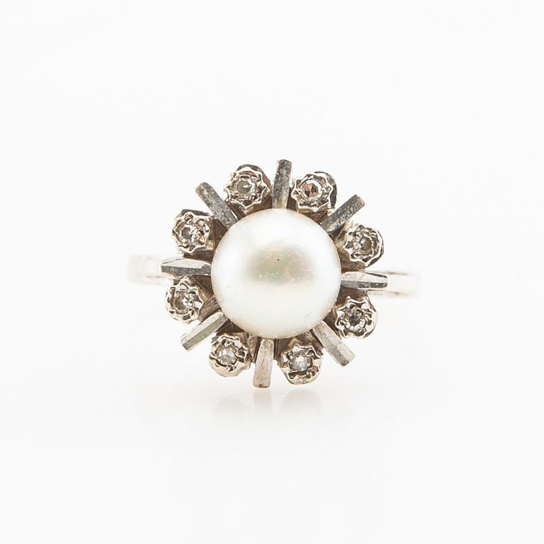 Ring, silver with a pearl and brilliant-cut diamonds.