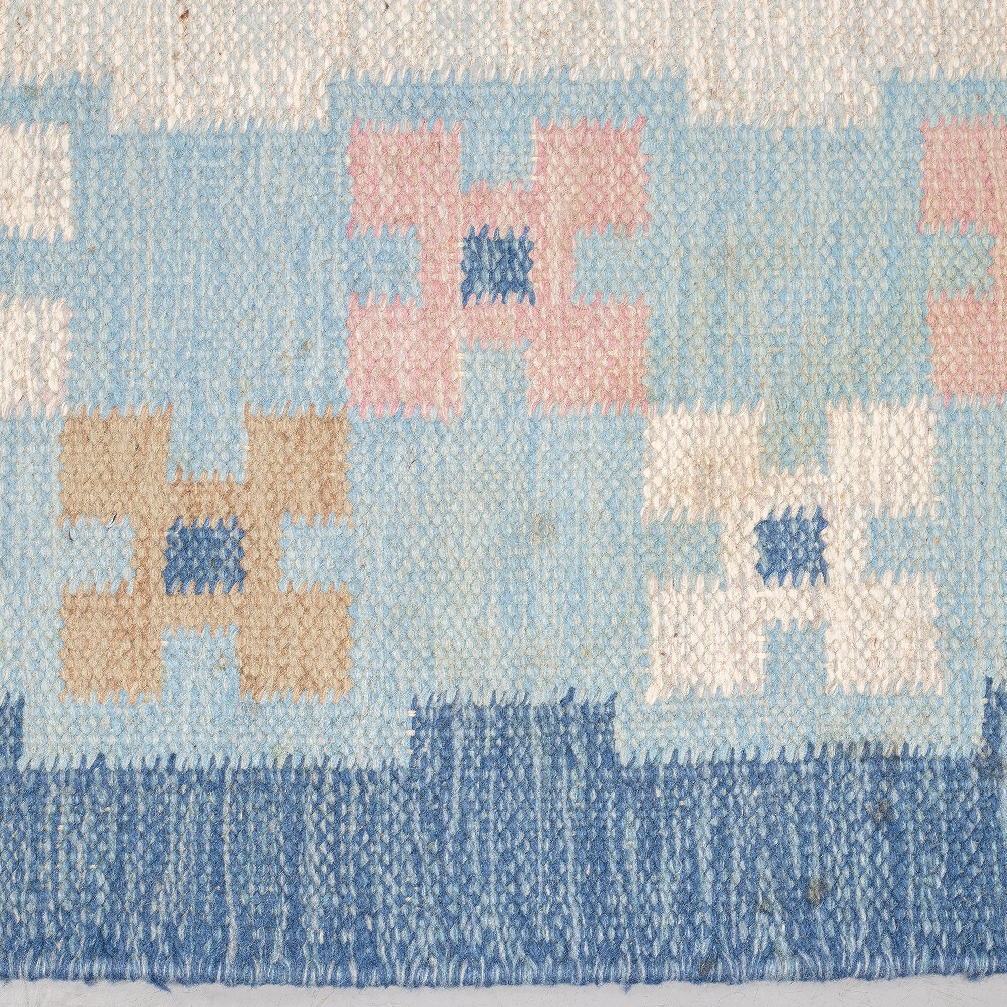 A carpet, flat weave, ca 237-240 x 172-174 cm, signed AMB, possibly designed by Anne Marie Boberg.