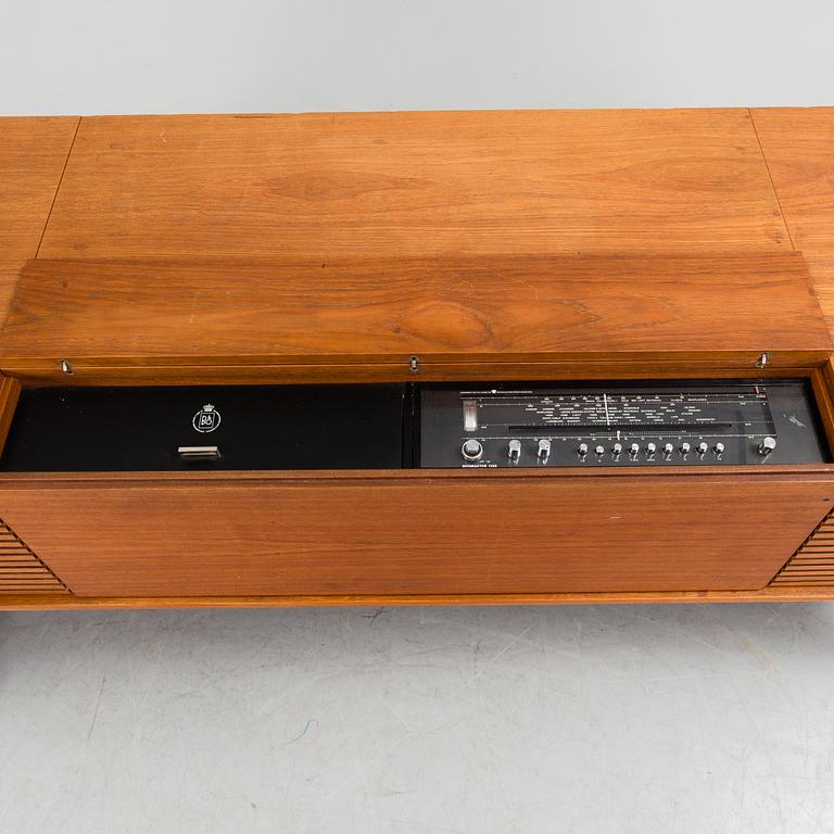 MUSIKMÖBEL, Beomaster 1200 RG Type 2226, Bang & Olufsen, 1965.