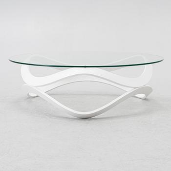 Dan Sunaga & Staffan Holm, soffbord, "Newton", Karl Andersson & Söner.