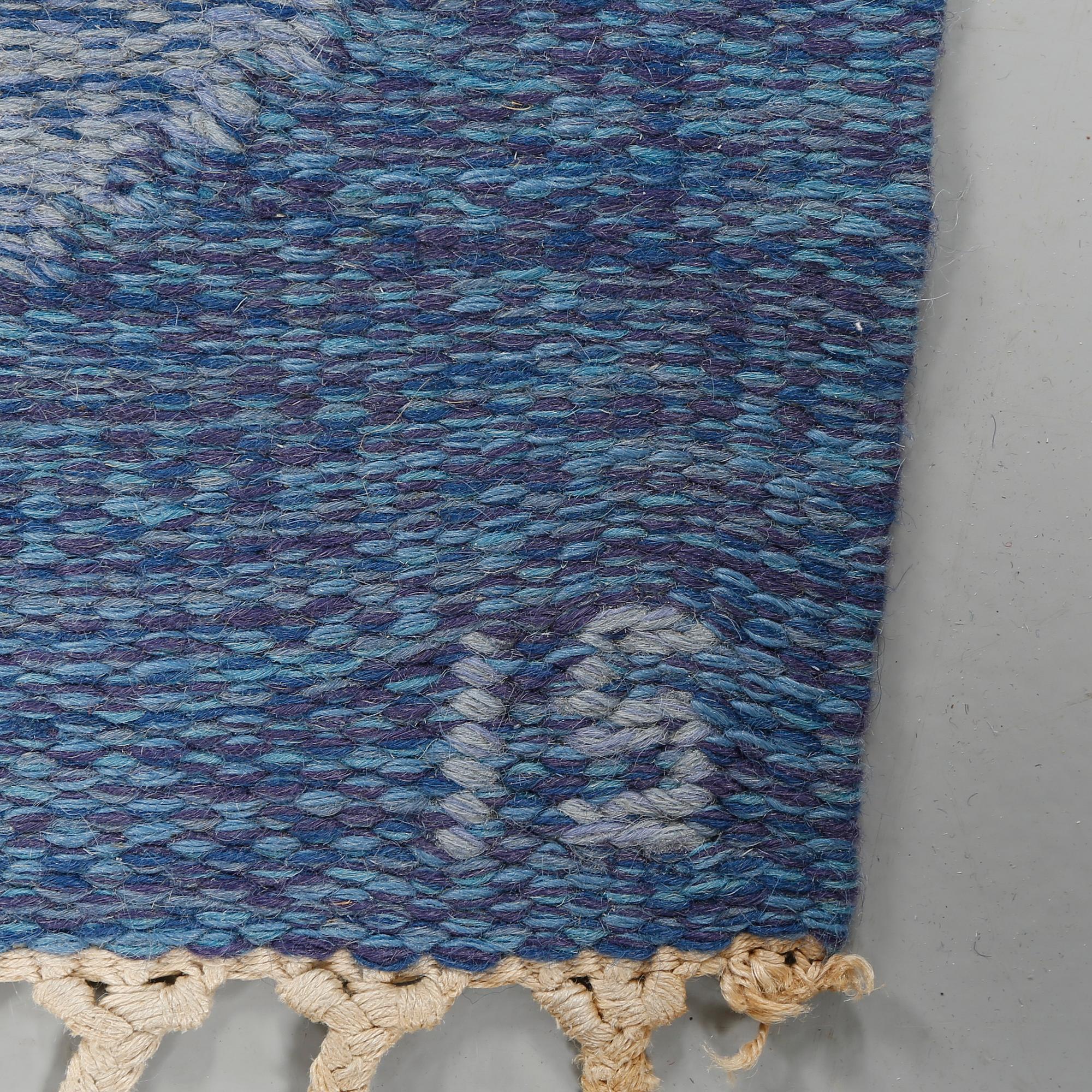 A flat weave by Ingegerd Silow, signed IS, second half of the 20th century, 233 x 168 cm.