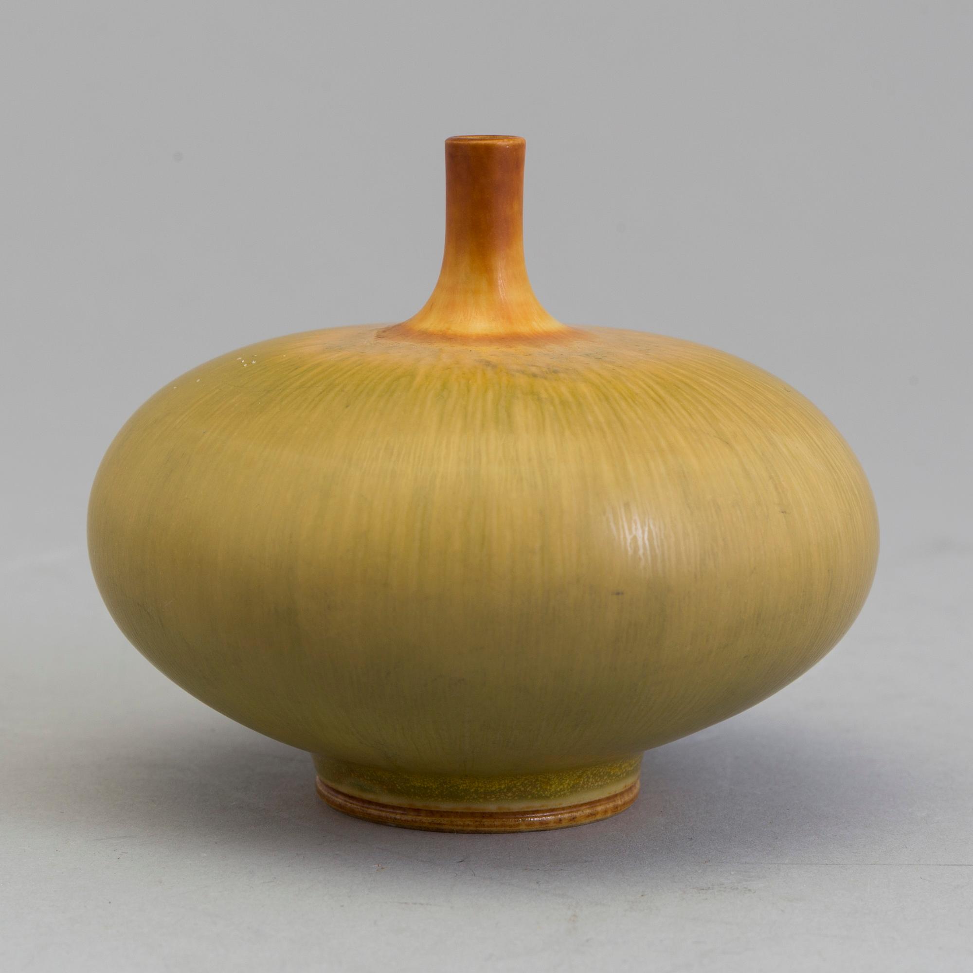 BERNDT FRIBERG, vas, stengods, Gustavsberg studio 1965.