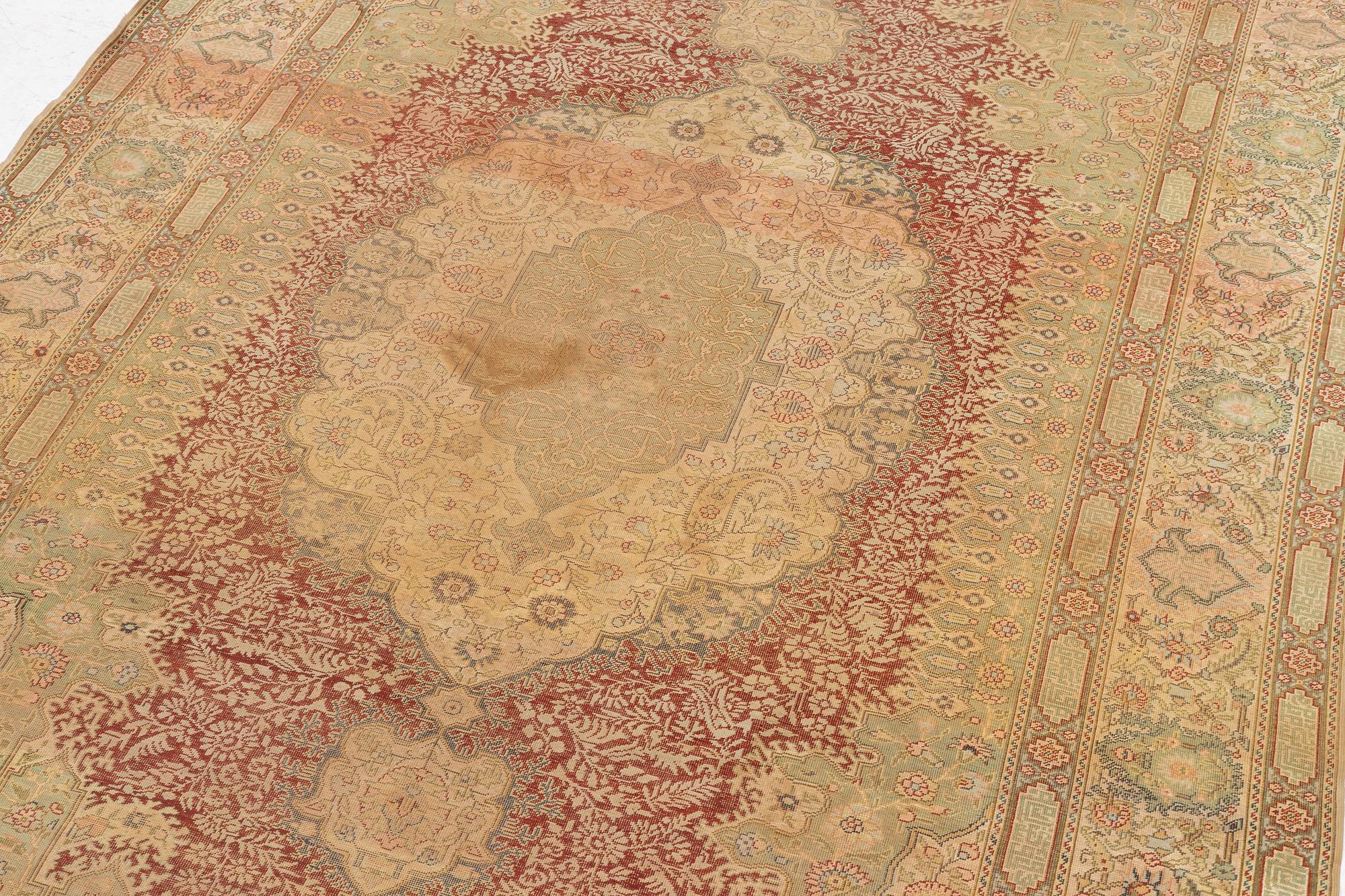 An antique Kayseri carpet, central Anatolia approx. 294 x 182 cm.