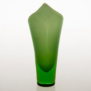 GUNNEL NYMAN, maljakko, "Calla", signeerattu Gunnel Nyman, Riihimäen Lasi Oy.