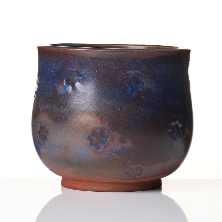 Wilhelm Kåge, a set of two early Farsta stoneware bowls, Gustavsberg 1933 and 1936.