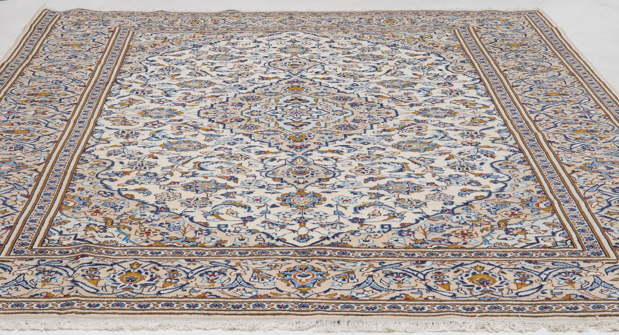 Keshan rug, 346 x 240 cm.