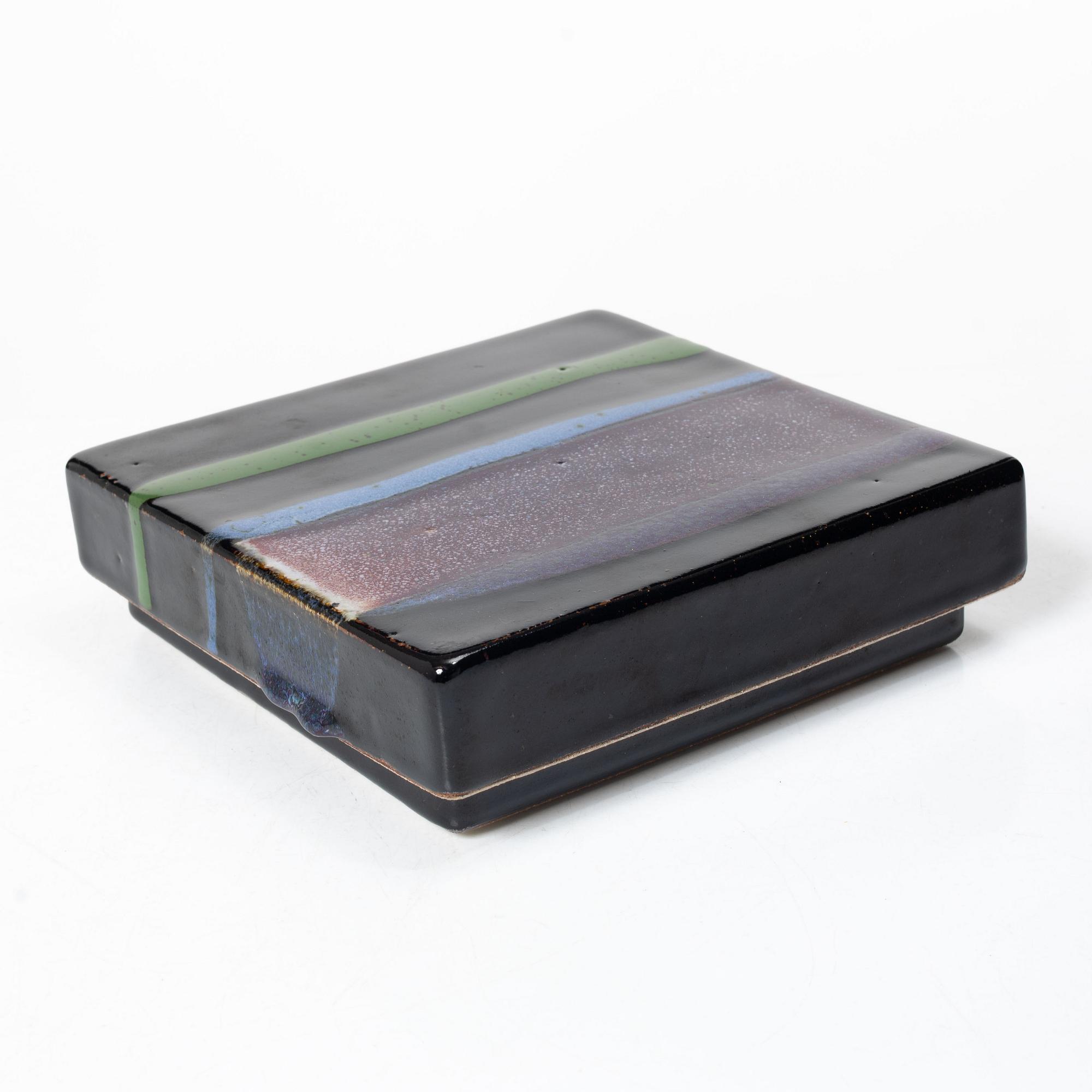 Tomas Anagrius, Box with lid.