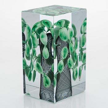 Oiva Toikka, a jubilee cube 'Myöhäinen kevät' (Late spring), signed Oiva Toikka Nuutajärvi 2008 13/200.