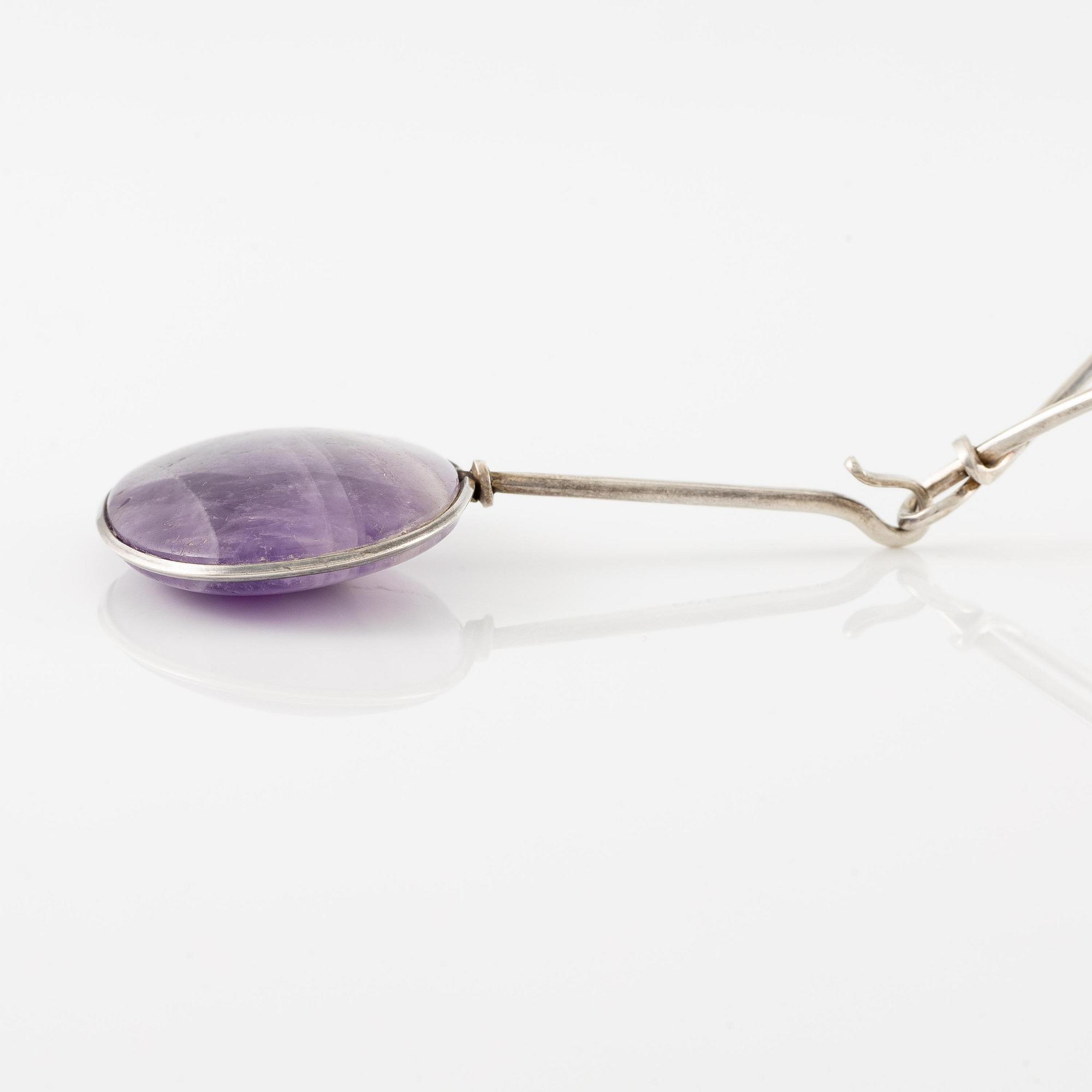 Vivianna Torun Bülow-Hübe, a necklace with a pendant, sterling silver and amethyst, by Georg Jensen.