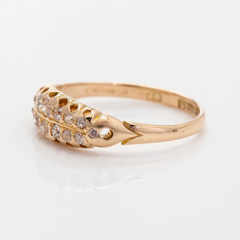 Ring, 18K guld och diamanter, England.