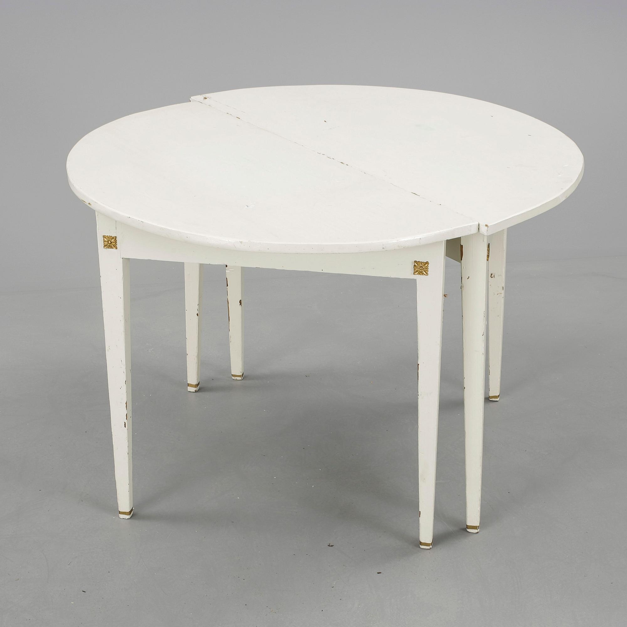MÅNBORD, ett par, 1800-talets mitt.
