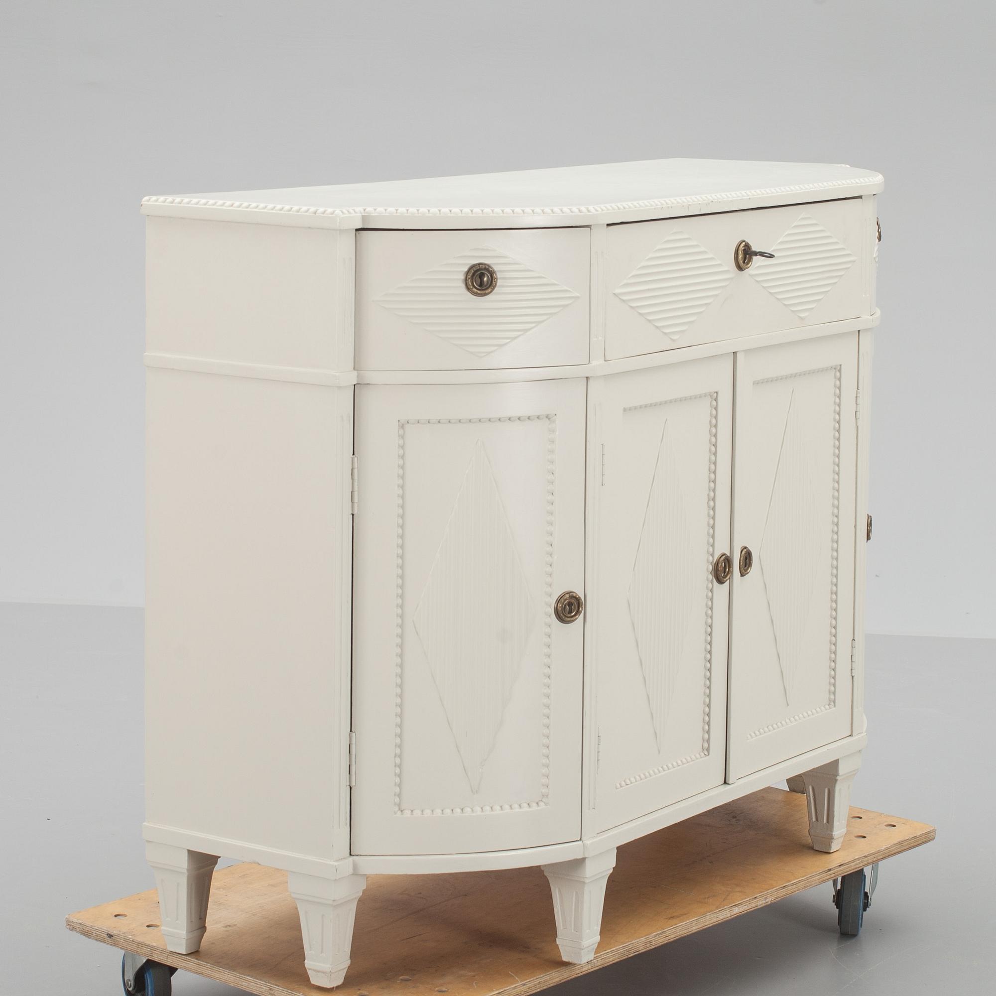 SKÄNK, sengustaviansk stil, 1800-tal.