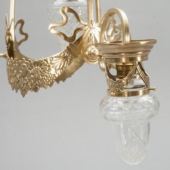 TAKLAMPA, mässing, JUGEND, 1900-talets början.
