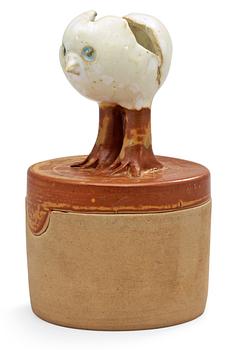 989. A Lisa Larson stoneware box, the cover with sculptured newly hatched chicken, 1980.