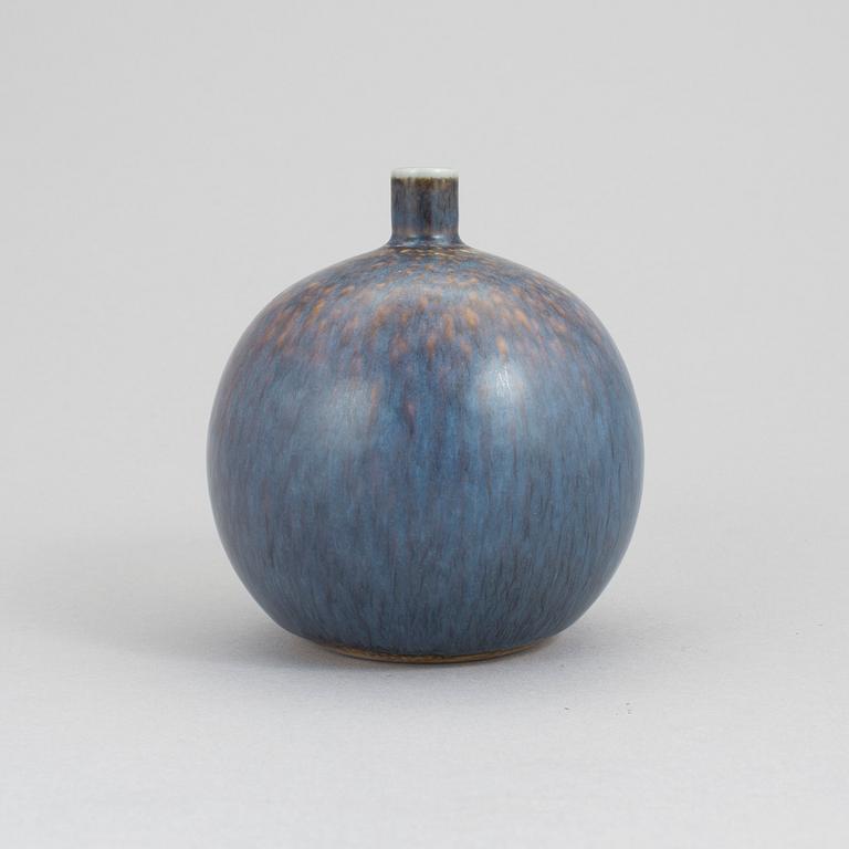 A Carl-Harry Stålhane unique Rörstrand stoneware vase, made in 1951.