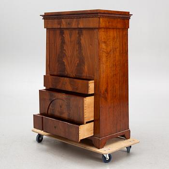 Chiffonjé, Stockholmsarbete, 1800-talets första hälft, Empire.