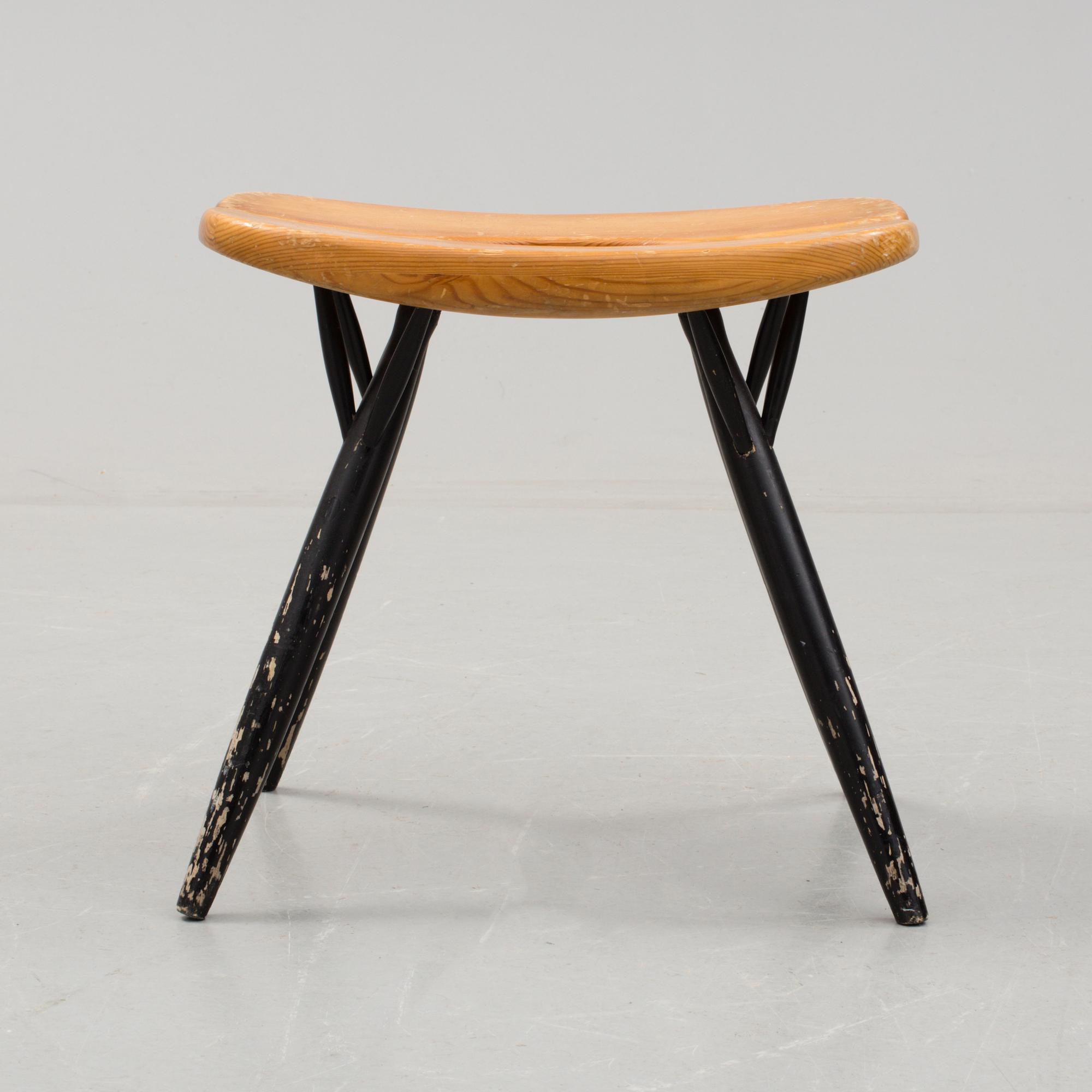 PALL, "Pirkka", Ilmari Tapiovaara, Laukaan Puu 1900-talets mitt.