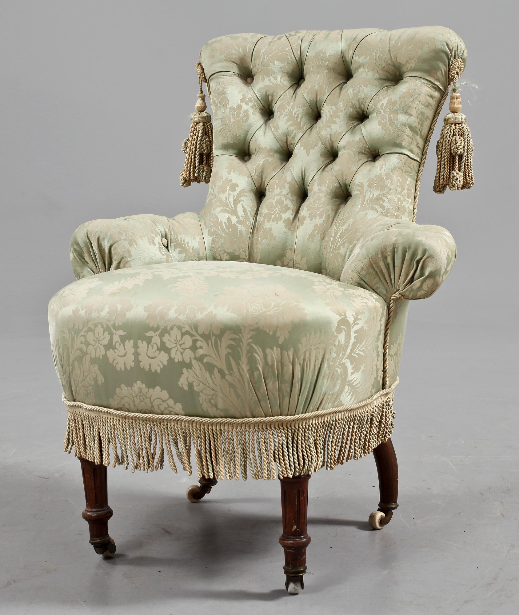 EMMAFÅTÖLJ, nyrenässans, 1800-talets slut.