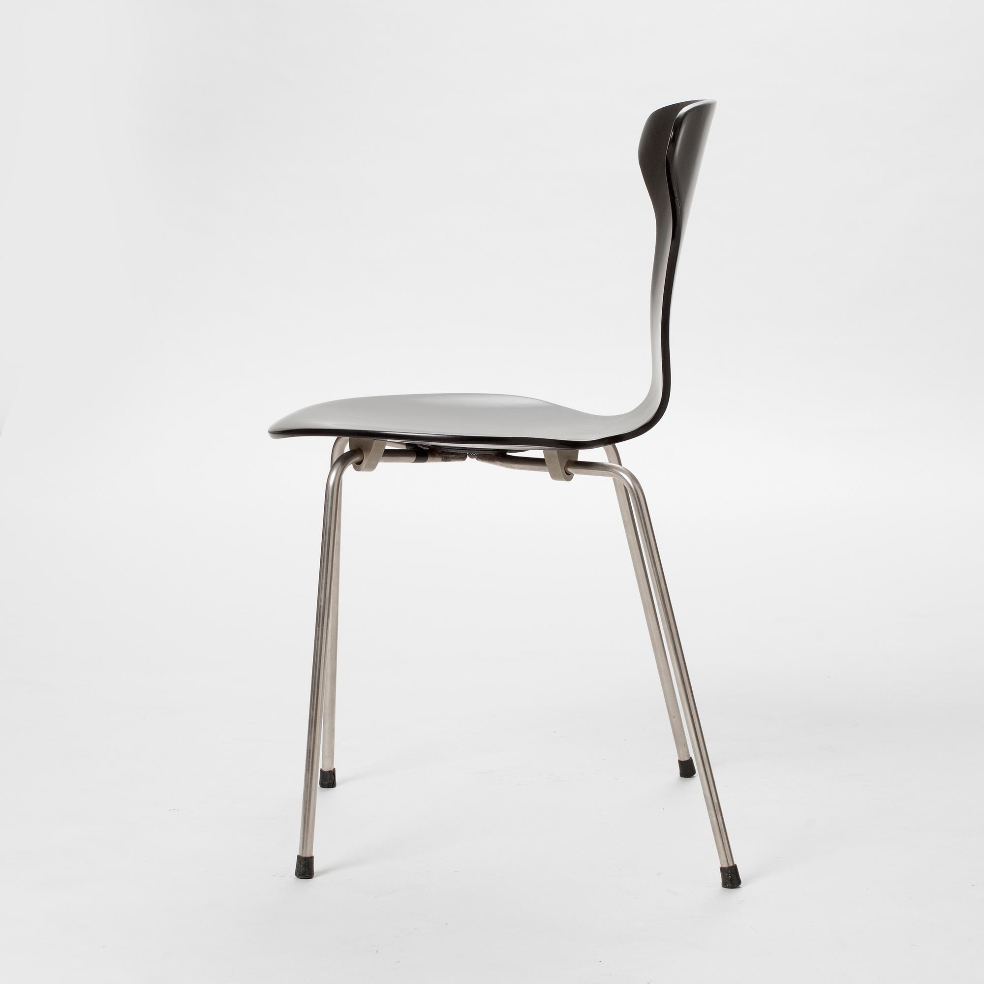 STOL, "Myggan/Mosquito/model no 3105", Arne Jacobsen, Fritz Hansen, 1955.