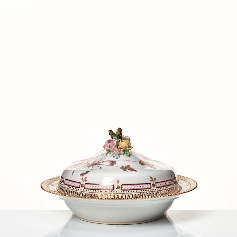 A Royal Copenhagen 'Flora Danica' vegetable tureen with cover, Denmark, 20th Century.