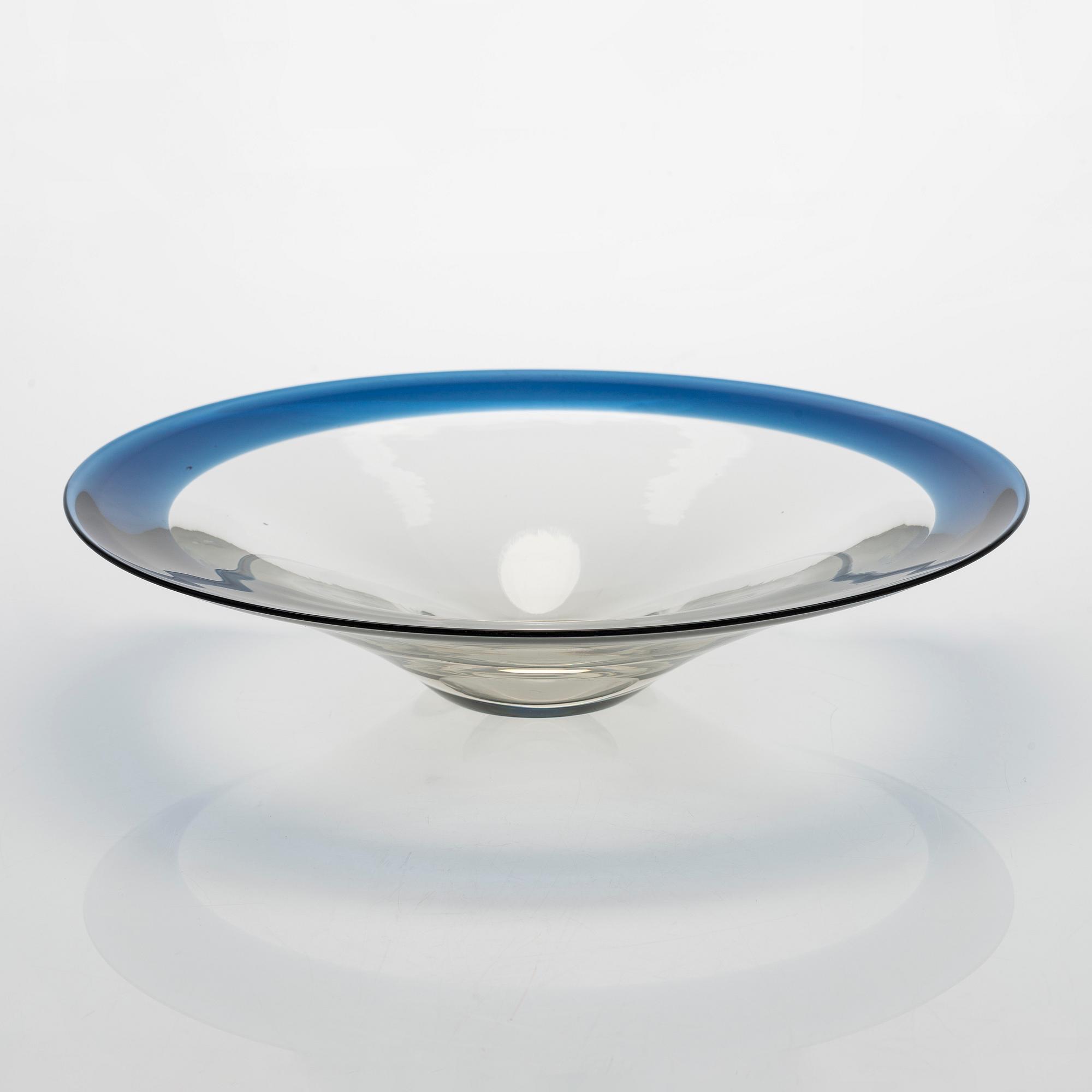 Timo Sarpaneva, a bowl signed Timo Sarpaneva iittala -60.