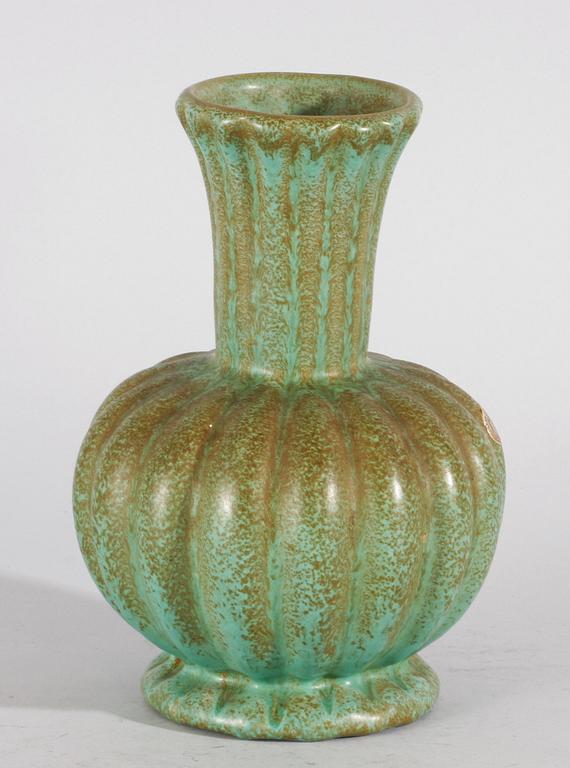 PARTI KERAMIK, 11 delar, bl.a Ewald Dahlskog, Bo Fajans. 1930-tal.