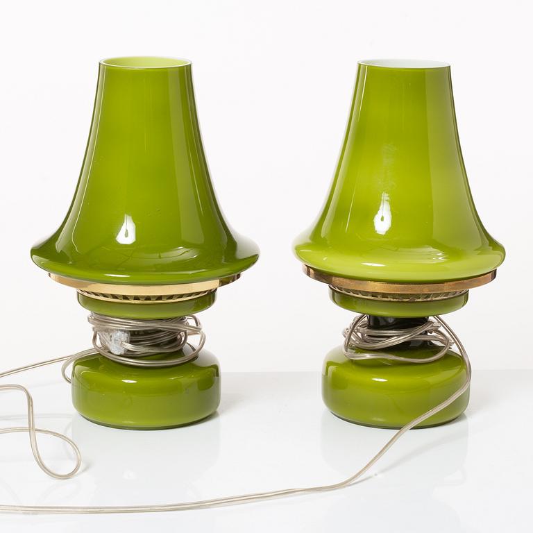 Hans-Agne Jakobsson, bordslampor, ett par, modell B124, Hans-Agne Jakobsson AB, Markaryd, 1900-talets andra hälft.