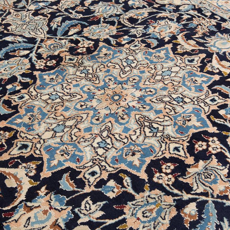 MATTA, Meshad/Nain, part silk, ca 332 x 243 cm.