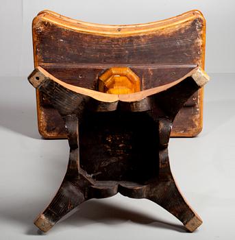 SYBORD, biedermeier 1820/30-tal, fanerad i almträd, Nordeuropa.