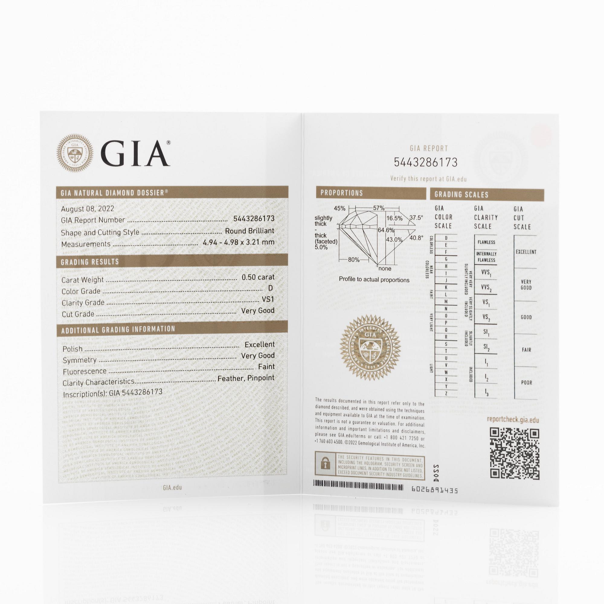 Ring, trestensring, 18K vitguld med briljantslipade diamanter.