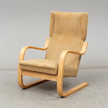 ALVAR AALTO, a model 401 birch easy chair from Artek, Finland.