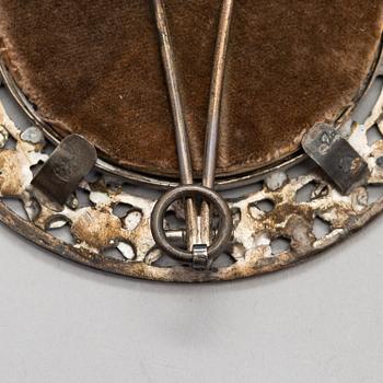 MINATYRMÅLNINGAR, 2 st, och DOSA med tryckt motiv.