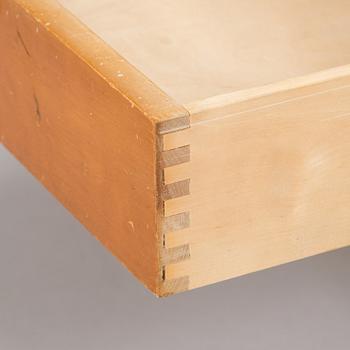 Alvar Aalto, bord / sidobord, modell 87, för O.Y. Huonekalu- ja Rakennustyötehdas A.B. tidigt 1950-tal.