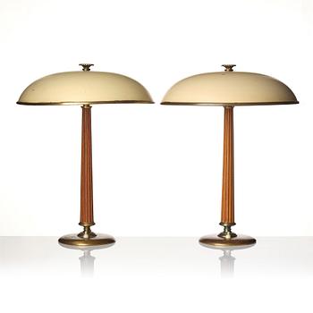 Erik Tidstrand or Bertil Brisborg (Sverige) 1910-1993, table lamps, 1 pair, model "30246", Nordiska Kompaniet 1940s.