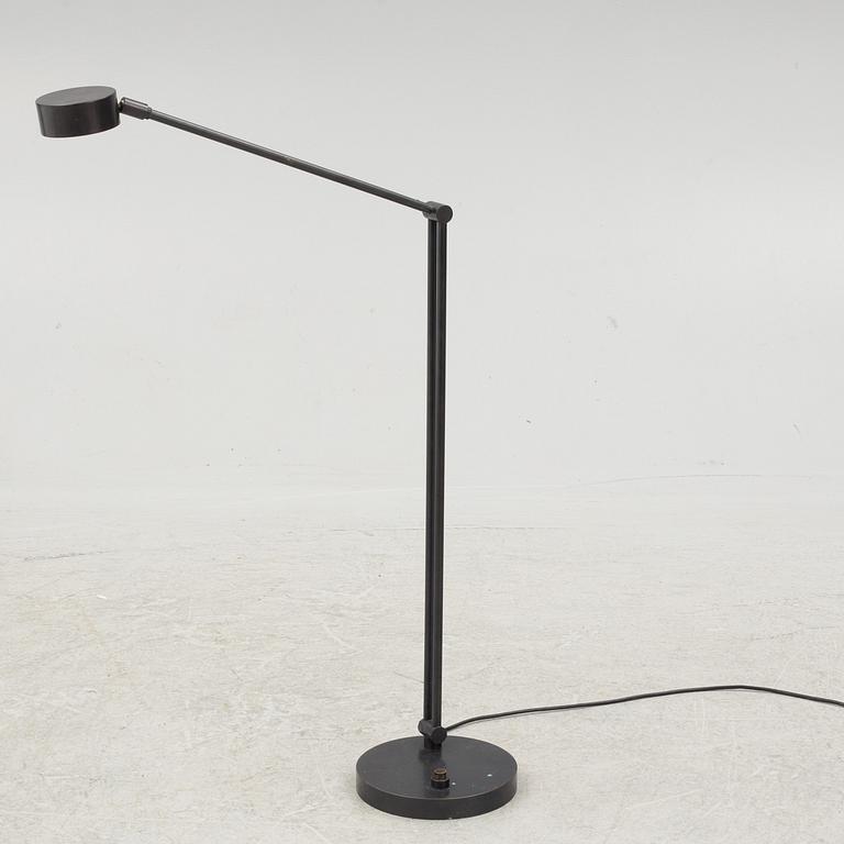 Michael & Lucy Vaughan, a contemporary 'Faringdon' floor lamp.